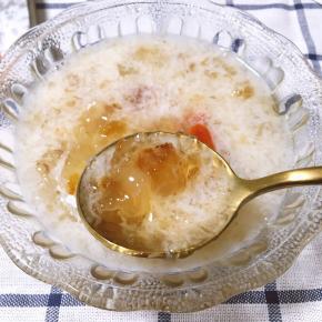 味道不仅棒还很养颜，富含胶原蛋白的甜汤～