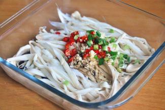 再加入少量的糖粉，混合均匀。