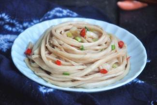 保留了杏鲍菇的原味，口感爽滑劲道，开胃可口。