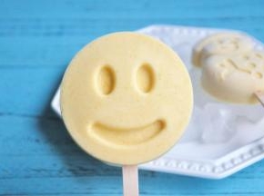 自制更健康，由于自己做的无添加剂，最好在一周内食用完。