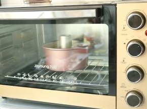 烤箱提前预热，140度，中下层，烤40分钟。