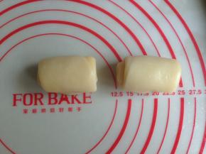 卷起，再放入冰箱冷藏松驰15分钟