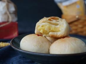 酥掉渣的绿豆酥，非常好吃
