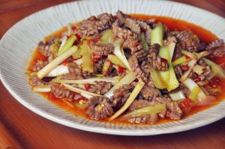 嫩滑入味，特别容易光盘的一道菜。