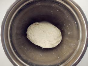 盖好静置饧面20分钟