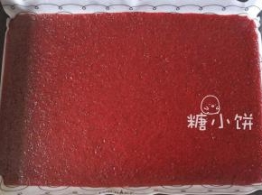 倒入烤盘低温烘干5个小时