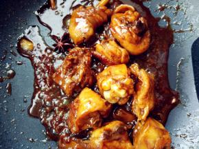 直到汤汁粘稠收尽，盛出即可