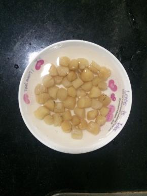 瑶柱用水洗干净