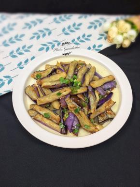 出锅装盘即可食用。