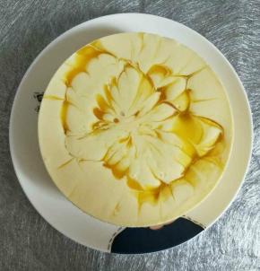 第二天脱模只需用吹风机延边缘吹几分钟即可。