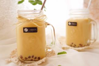 最后放入适量珍珠就可以喝了