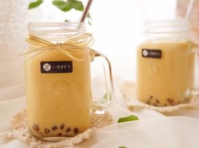 最后放入适量珍珠就可以喝了