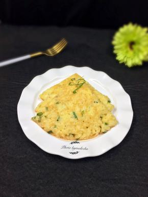 外酥脆，里软糯。