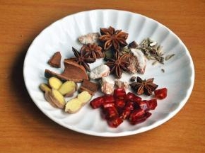 准备调料，如图。