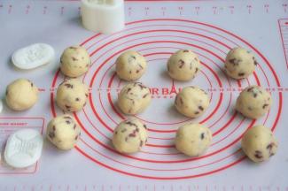 均分成40克一个的小球，刚好13个。