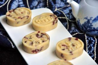 加入了蔓越莓的绿豆糕，口感更清爽。