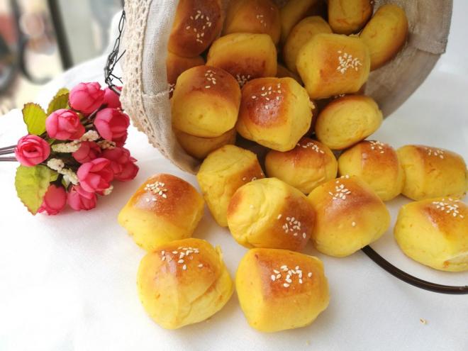 香软胡萝卜小面包