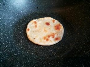  煎至两面金黄就可以了！