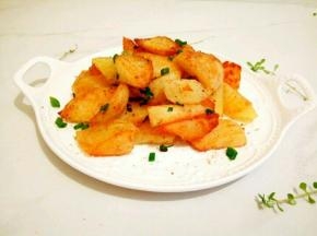 一次他可以吃这么多，一边吃，一边还嫌弃做太少了