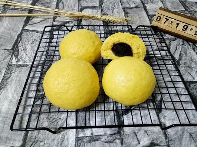 南瓜豆沙包