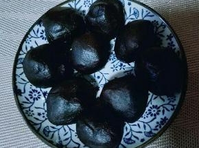 豆沙馅也分成9等份。