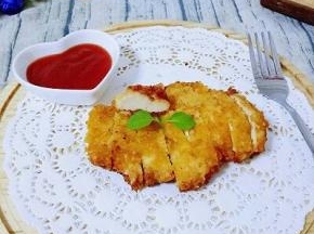 宝贝喜欢吃番茄酱，酸酸甜甜加上表皮酥脆，肉质嫩滑。吃的好满足