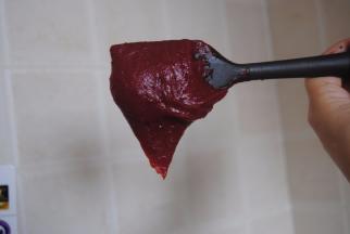 搅拌的时候注意看状态，这种拉起有倒三角的形状就可以了哦