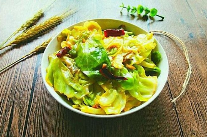 炝炒圆白菜
