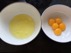 蛋清蛋黄分离  盆子无水无油