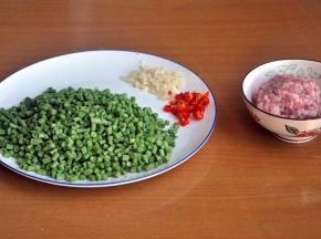 准备材料，如图。