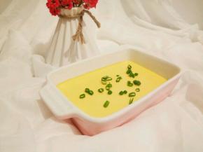 吃的时候，也可以淋一点生抽。