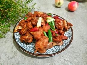 红烧排骨来了。