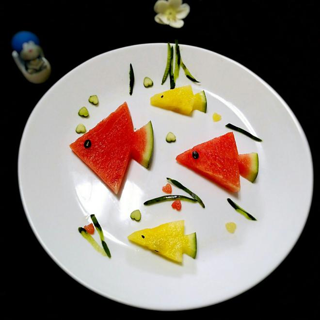 西瓜趣味拼盘——一天到晚游泳的鱼