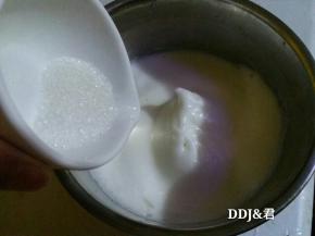 打至这状态再加剩下的白砂糖