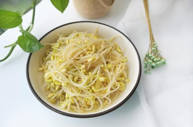 清炒黄豆芽