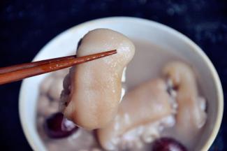 享受美味的同时还能吃出好气色，让皮肤变得滑嫩有光泽！