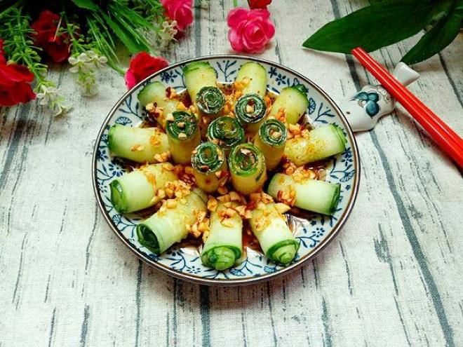 凉拌黄瓜卷