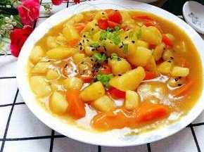 出锅撒上熟黑芝麻和切碎的葱花。好美。