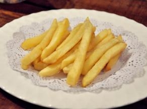 沾番茄酱或者就着椒盐吃都非常棒。