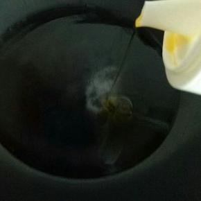 滴几滴油，大火烧开。