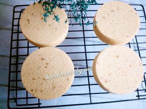 脱模，完美吧？刚拍完照，就被我吃了一整个