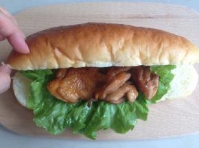 放入鸡腿肉