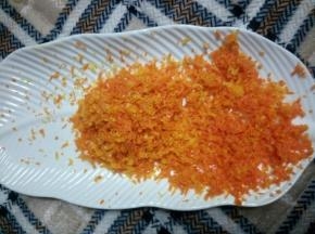 削下来的橙皮沫