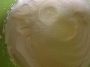 筛入淀粉和奶粉