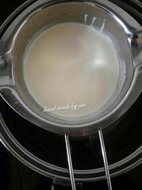 淡奶油隔热水加热