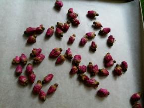 放进烤箱150度烘三分钟，烤干水份