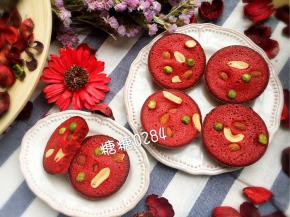 出炉，加入红丝绒的费南雪，颜值扛扛滴……