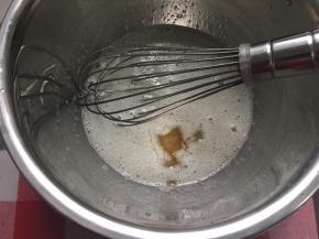 搅拌好直接加入入水怡和蜂蜜，搅拌均匀就好