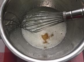 搅拌好直接加入入水怡和蜂蜜，搅拌均匀就好