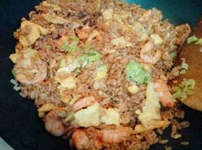 加入葱花关火出锅。